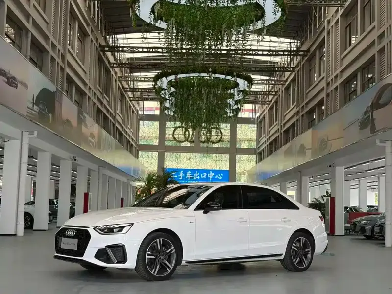 Audi A4L, 2022