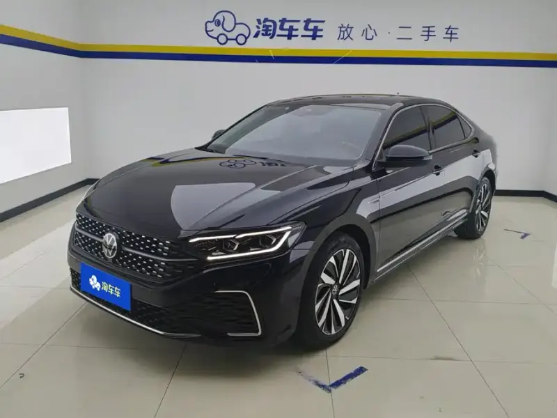 Volkswagen Passat, 2022