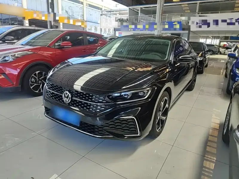 Volkswagen Passat, 2025