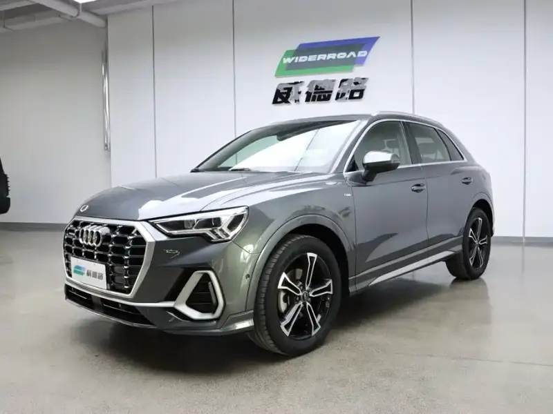 Audi Q3, 2022