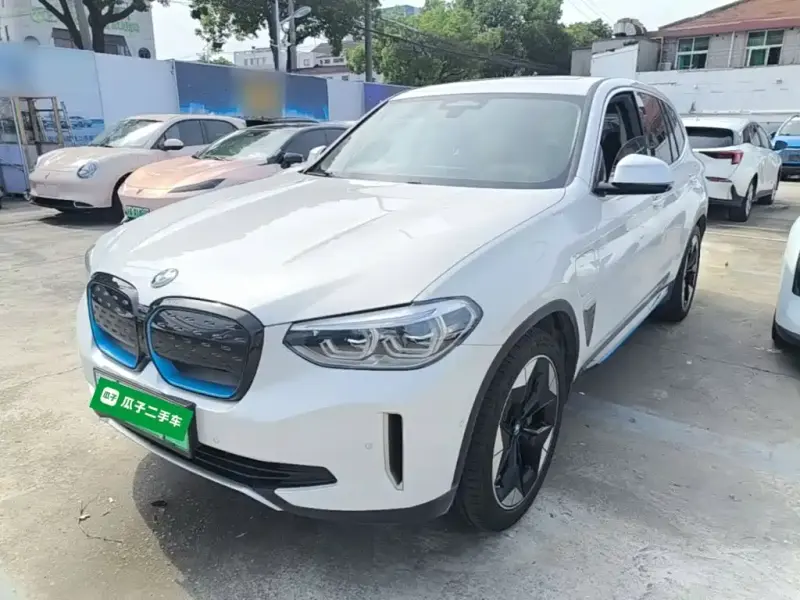 BMW iX3, 2021