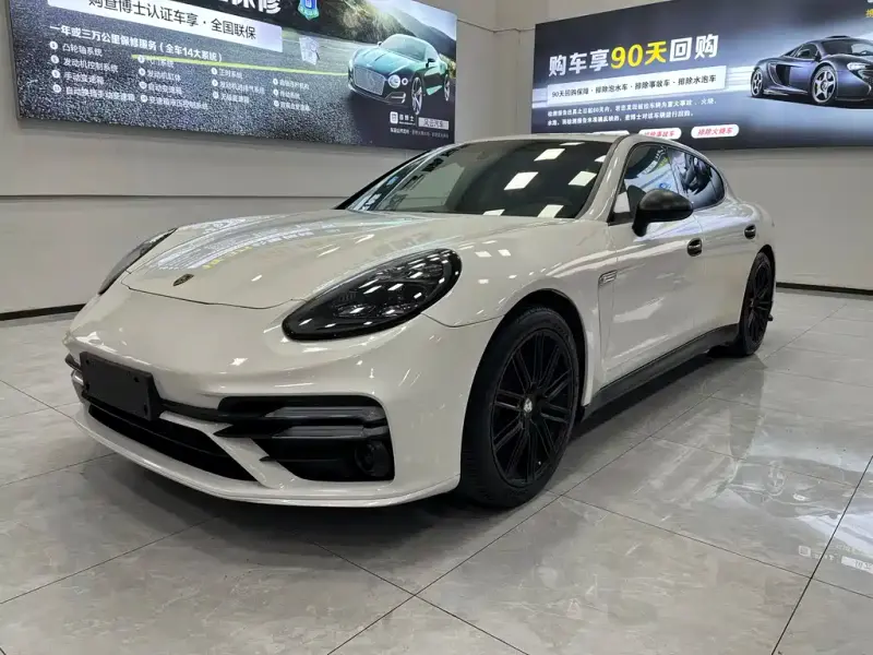 Porsche Panamera, 2012