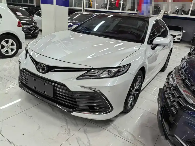 Toyota Camry, 2023