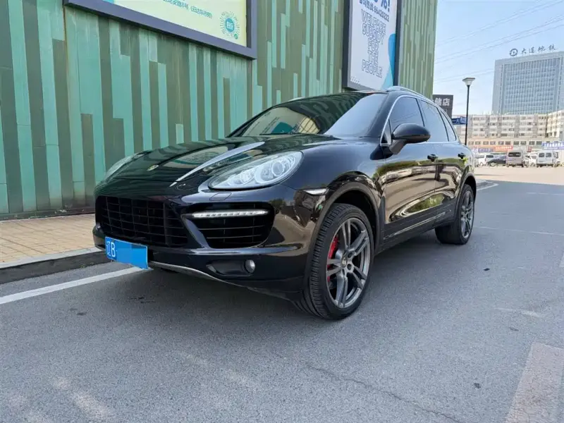 Porsche Cayenne, 2011