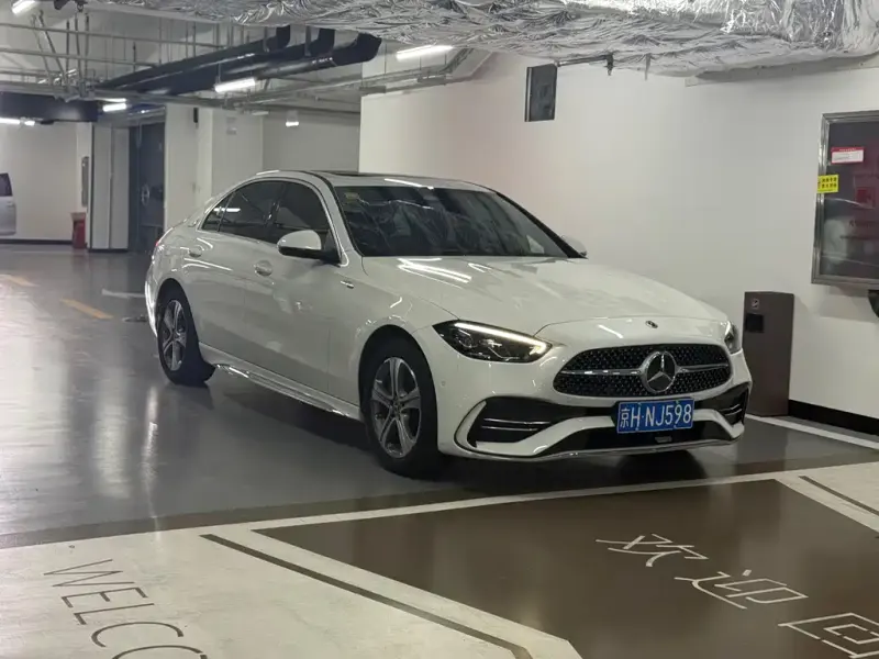 Mercedes-Benz C-Class, 2022