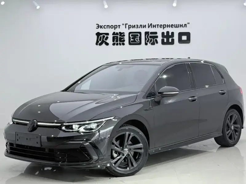 Volkswagen Golf, 2023