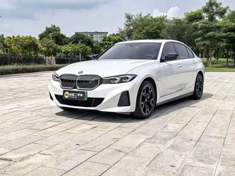 BMW i3, 2024