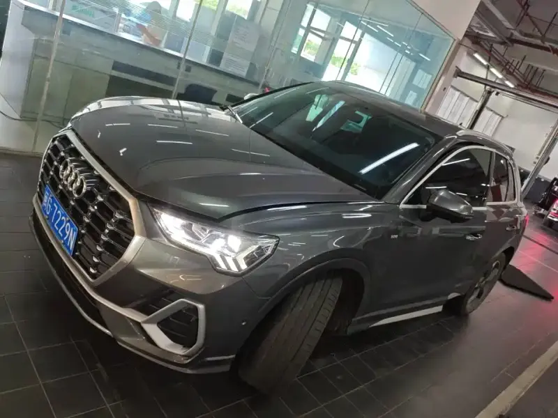 Audi Q3, 2022