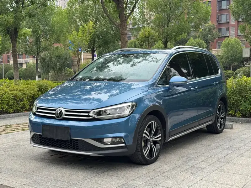 Volkswagen Touran, 2022