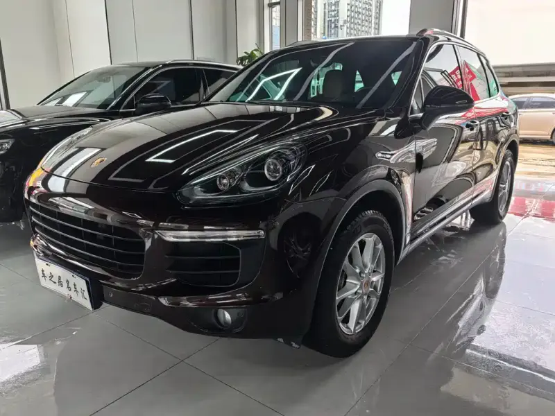 Porsche Cayenne, 2015