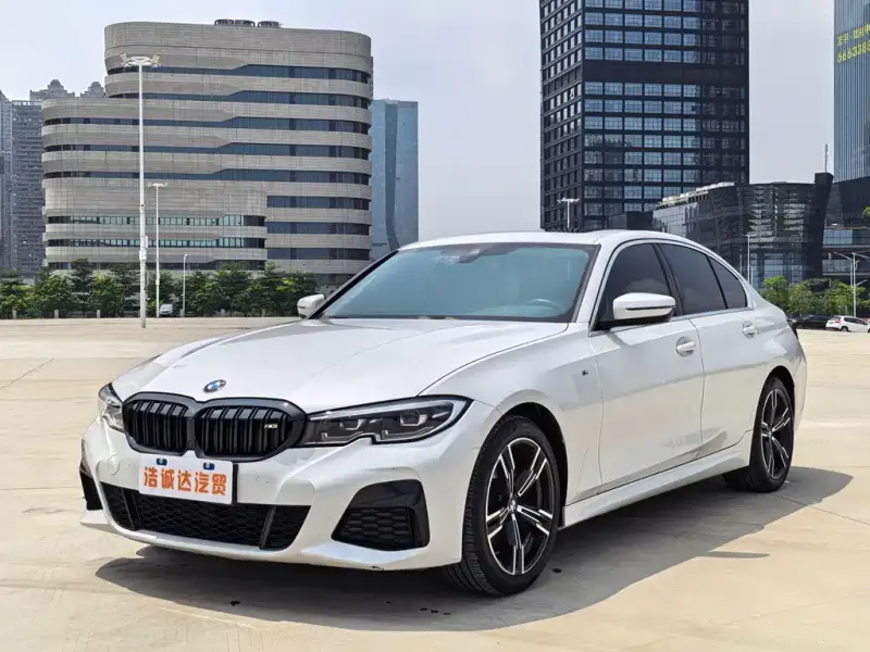 BMW 3 Series, 2022
