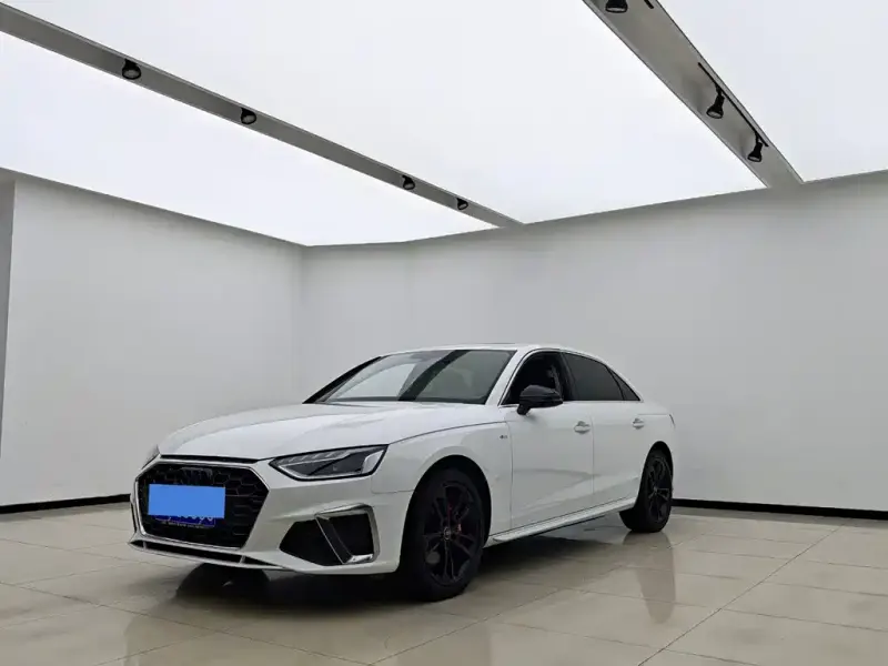 Audi A4L, 2023
