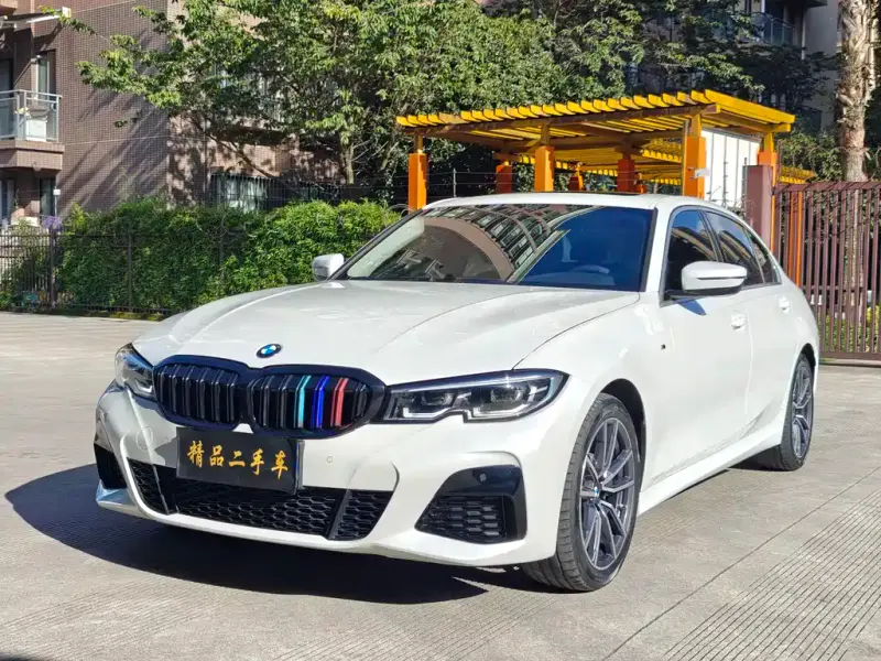 BMW 3 Series, 2022