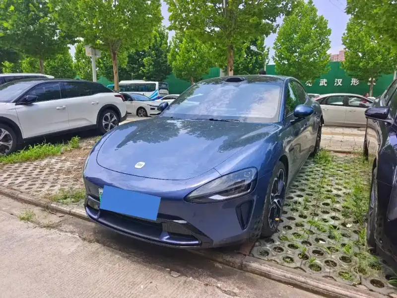 Xiaomi SU7, 2025