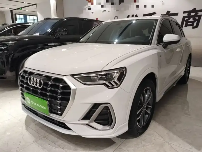 Audi Q3, 2022