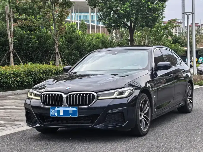 BMW 5 Series, 2022
