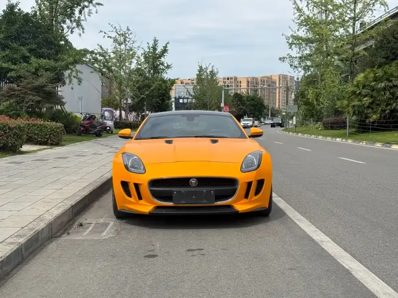 Jaguar F-TYPE, 2017
