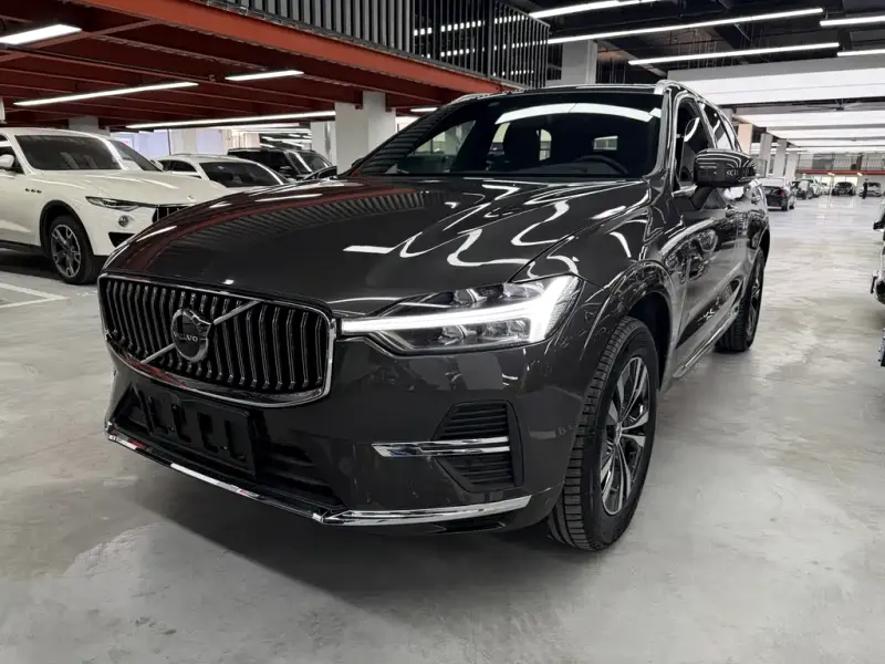 Volvo XC60, 2025