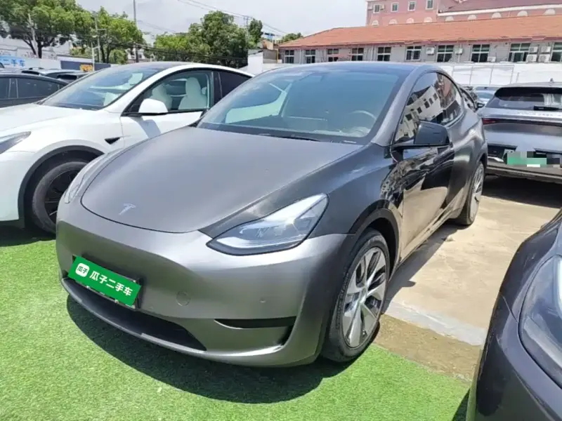 Tesla Model Y, 2022