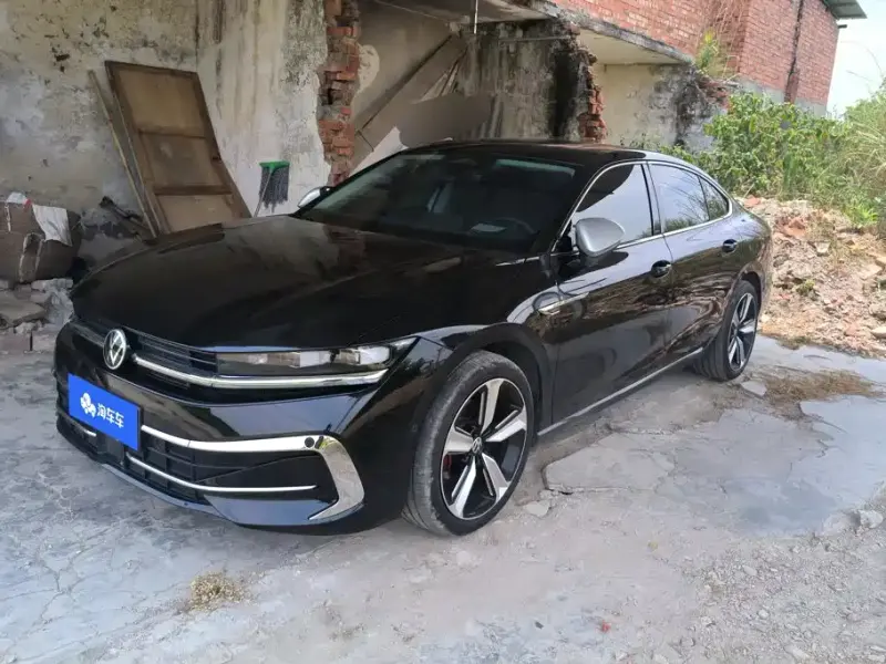 Volkswagen Magotan, 2025