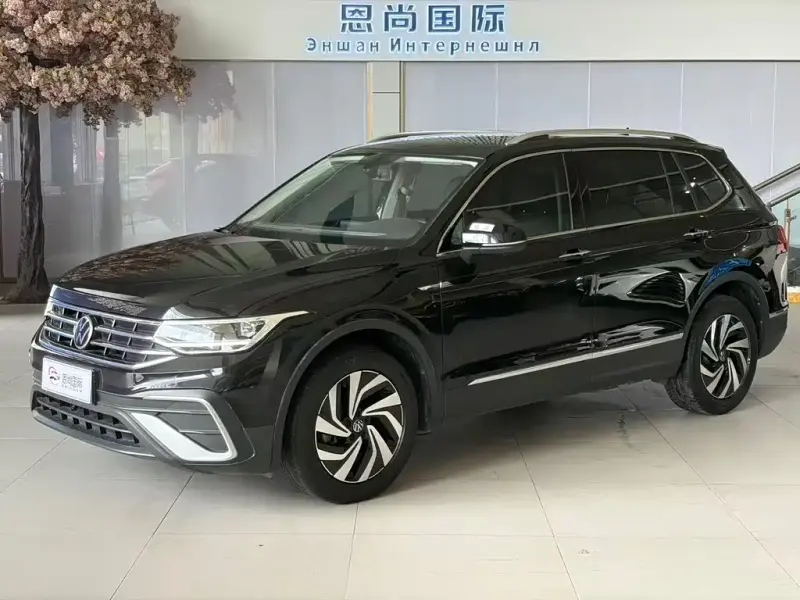 Volkswagen Tiguan L, 2022