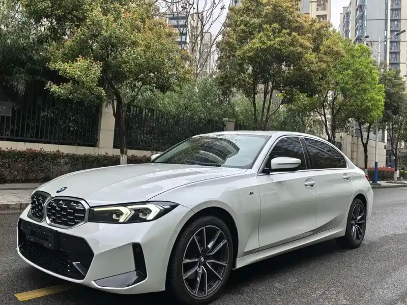 BMW 3 Series, 2023