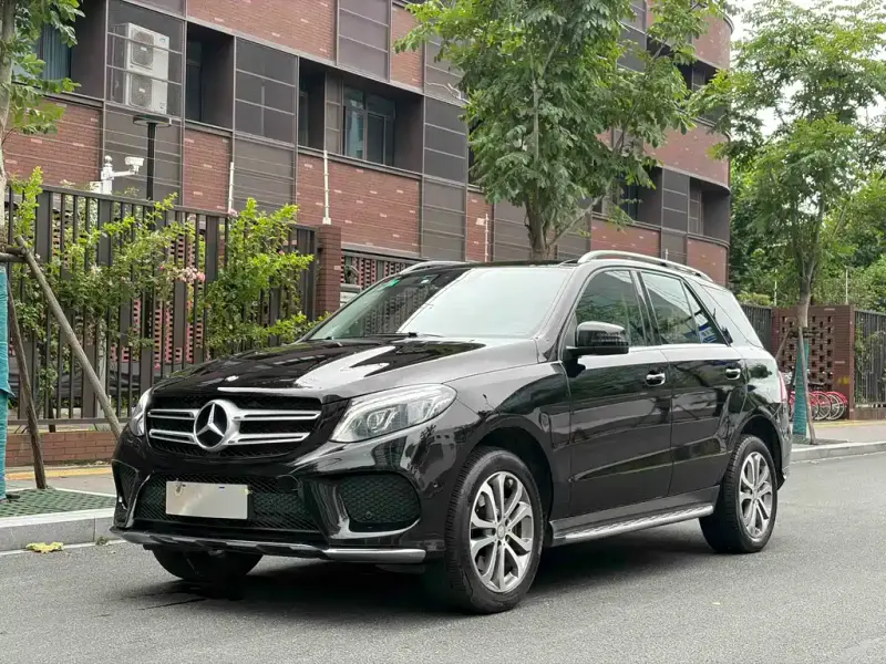 Mercedes-Benz GLE( ), 2016