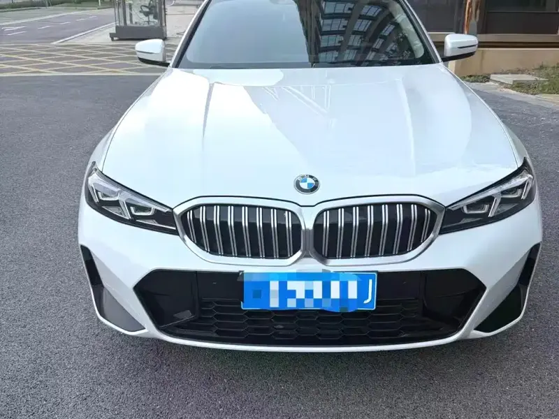 BMW 3 Series, 2023