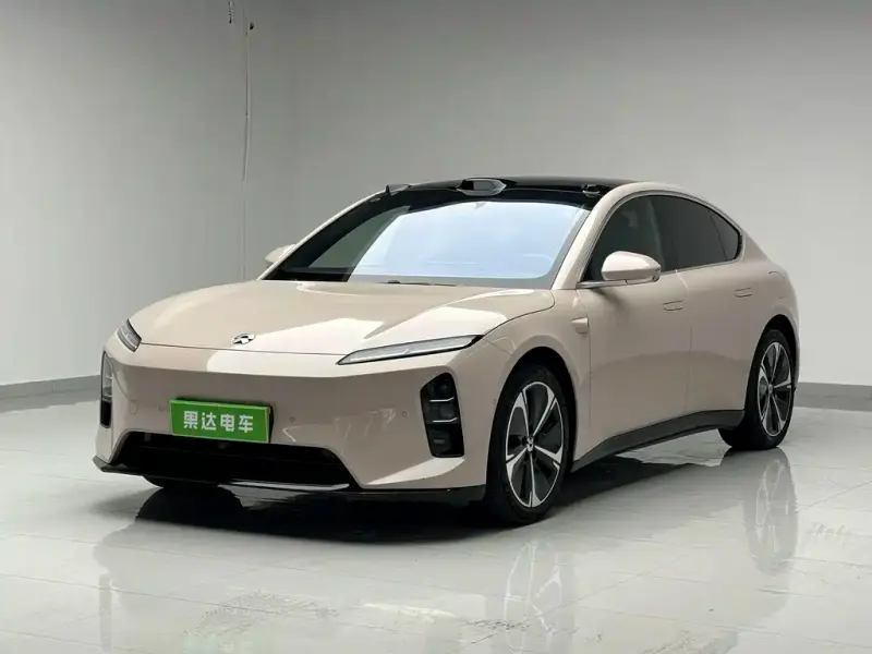 NIO ET5, 2025
