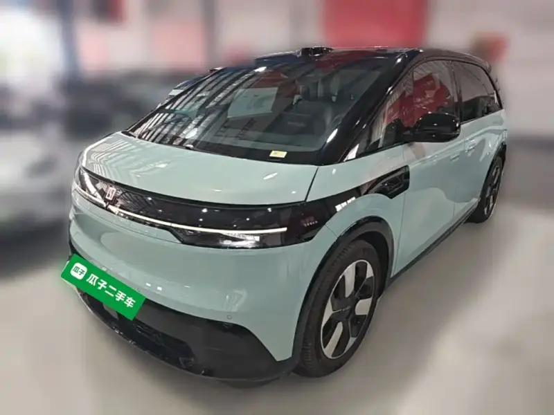 Zeekr MIX, 2025