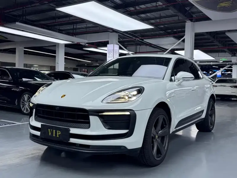 Porsche Macan, 2022