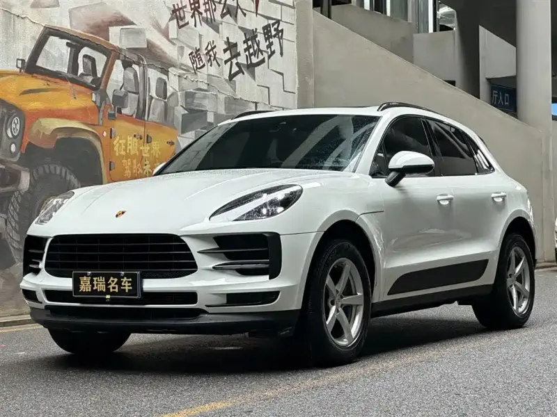 Porsche Macan, 2020