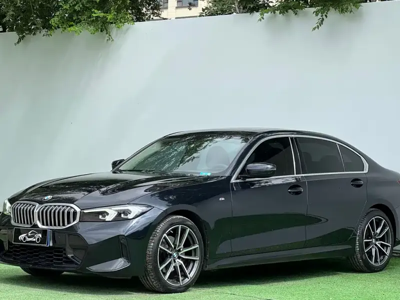 BMW 3 Series, 2023