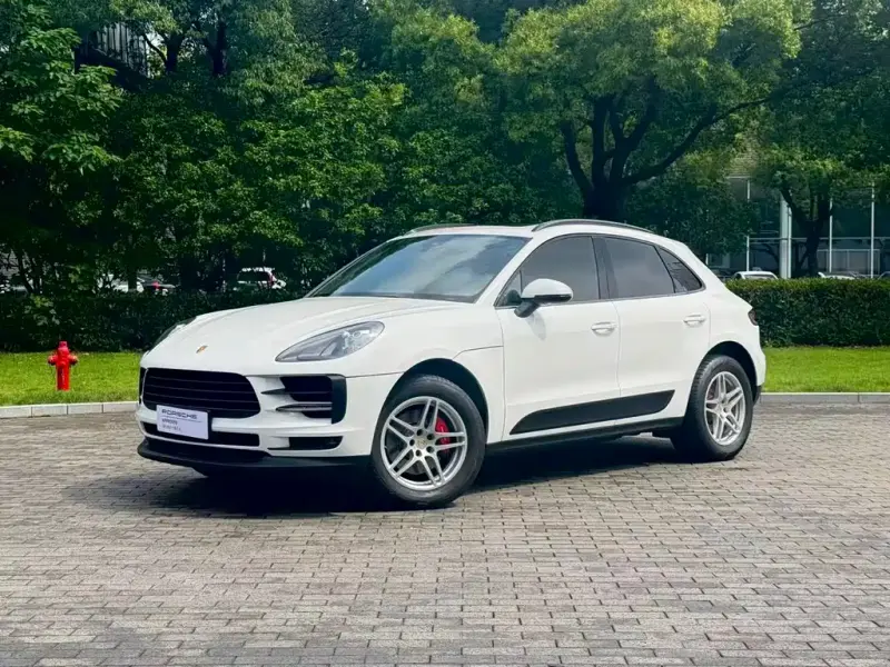 Porsche Macan, 2021