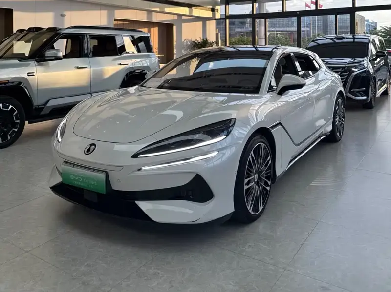 Denza Z9GT, 2024