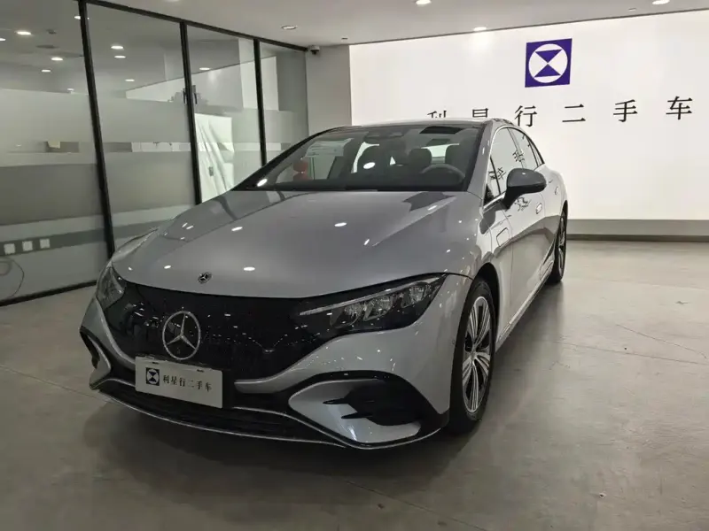 Mercedes-Benz EQE, 2025