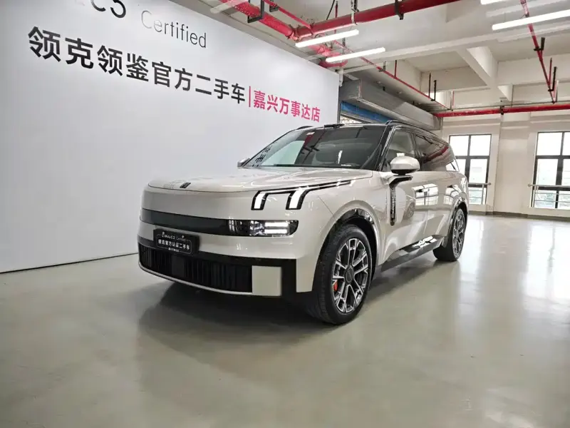 Lynk & Co 900, 2025