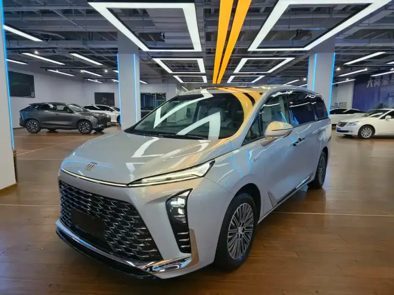 Buick GL8 Hybrid, 2024