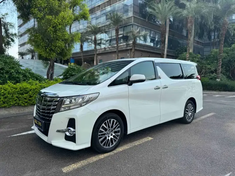 Toyota Alphard, 2017