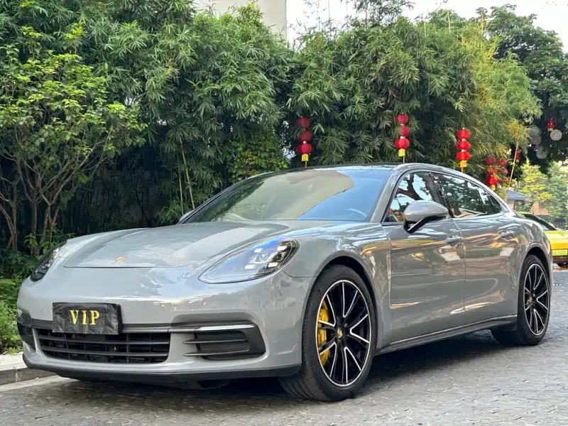 Porsche Panamera, 2018