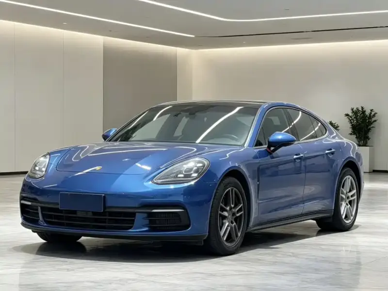 Porsche Panamera, 2018