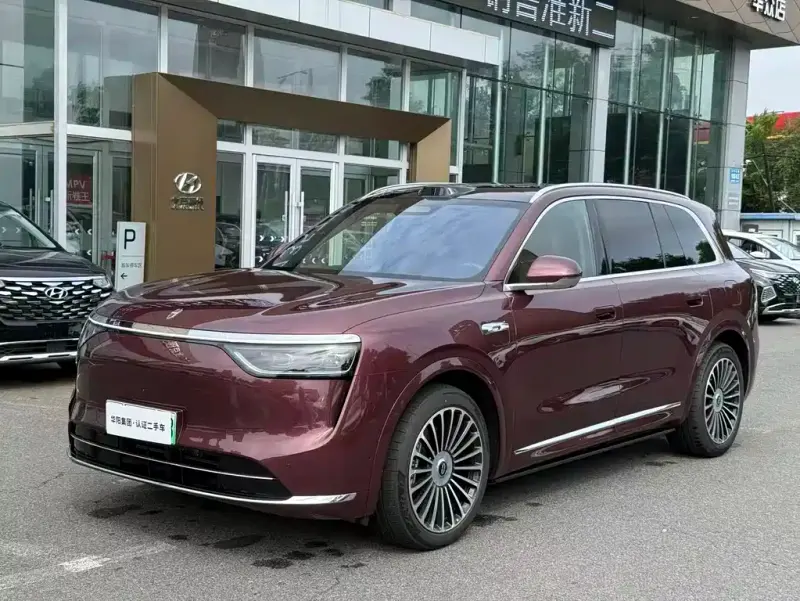 AITO M8, 2025