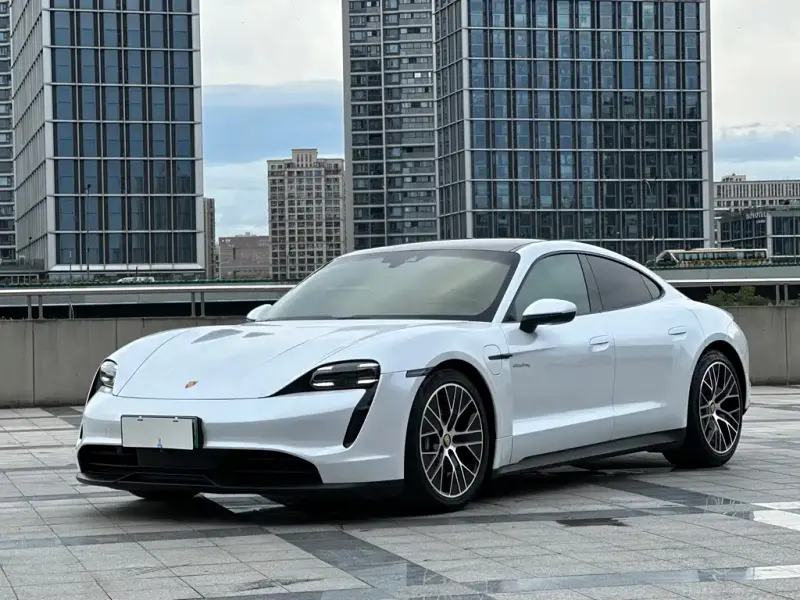 Porsche Taycan, 2021