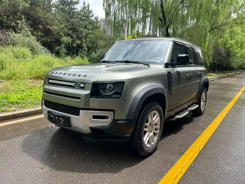 Land Rover Defender, 2020