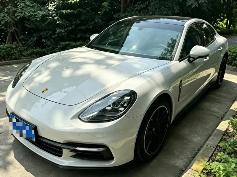 Porsche Panamera, 2019