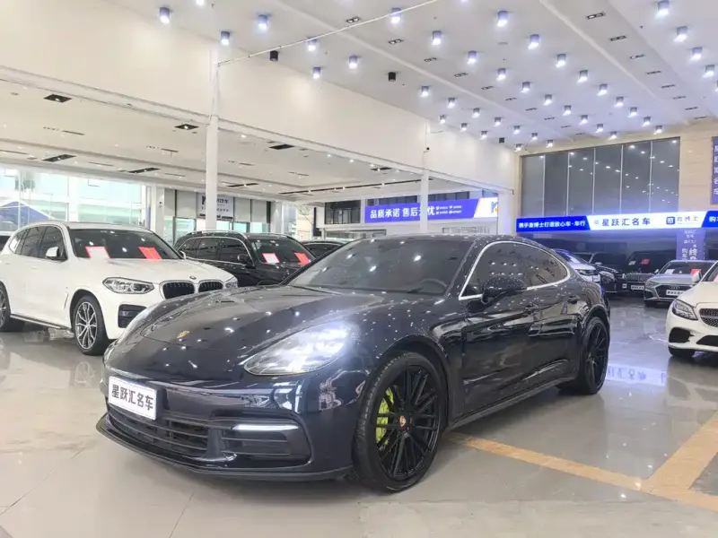 Porsche Panamera, 2017