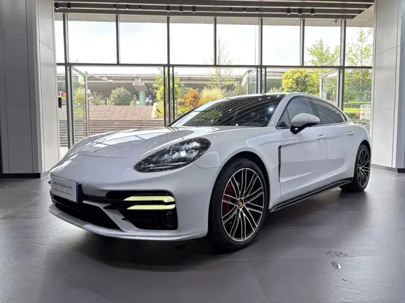Porsche Panamera, 2018