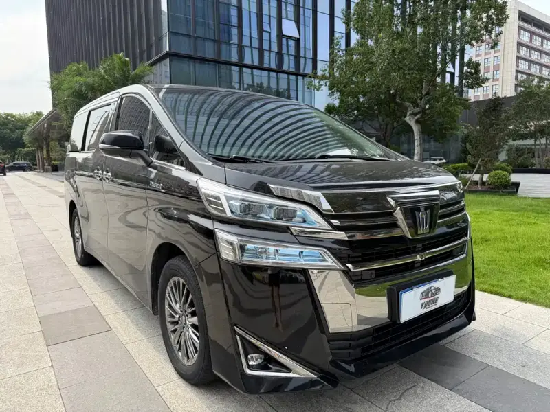 Toyota Vellfire, 2022