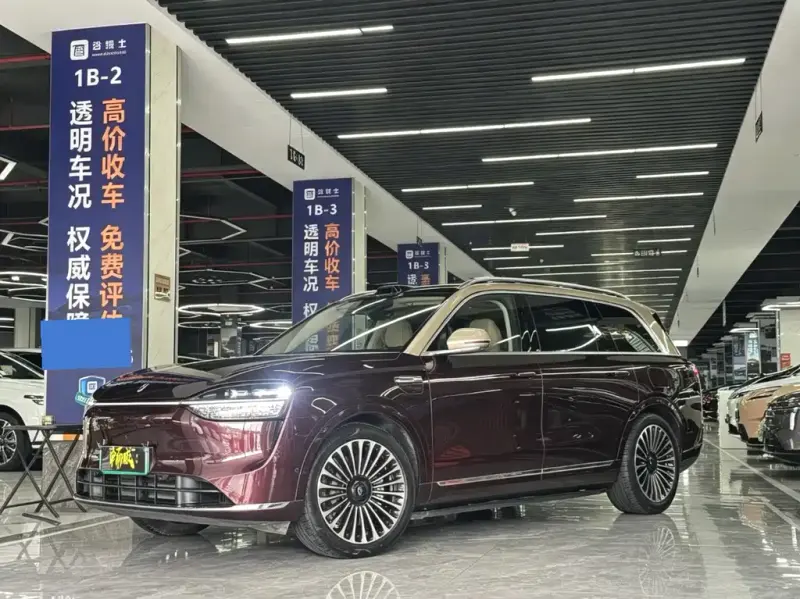 AITO M9, 2025