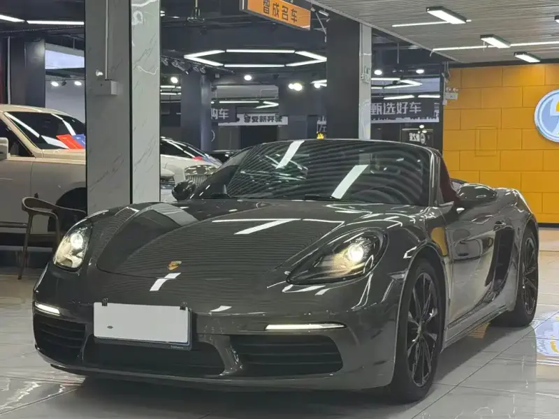 Porsche 718, 2022